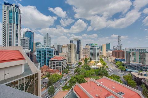 Republic Apartments Brisbane City - Sydney 4u 34