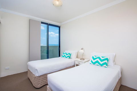 Republic Apartments Brisbane City - Sydney 4u 13