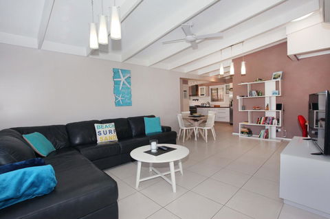 6 Botany Court Marcoola Beach - Pet Friendly 500 Bond - Sydney 4u 6