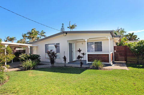6 Botany Court Marcoola Beach - Pet Friendly 500 Bond - Sydney 4u 1