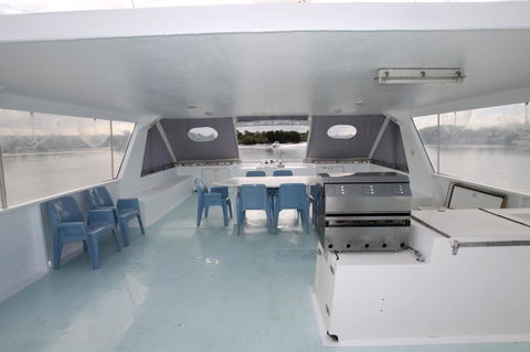 Coomera Houseboats - Sydney 4u 7