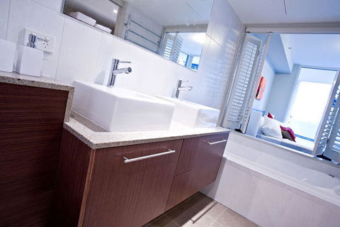 Lanai Riverside Apartments - Accommodation Sydney 17