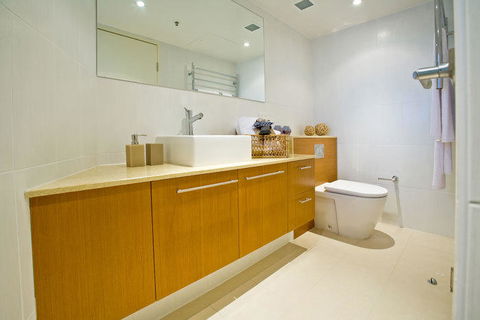 Lanai Riverside Apartments - Accommodation Sydney 26
