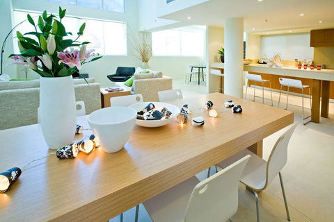 Lanai Riverside Apartments - Accommodation Sydney 25
