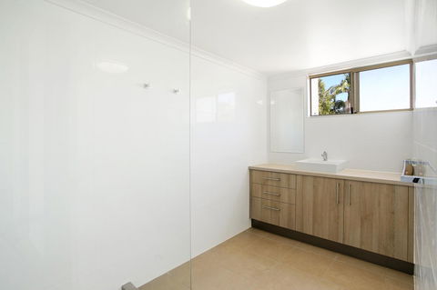 Surf Dance Apartments - Sydney 4u 30