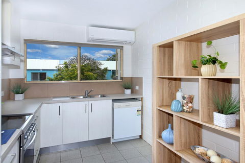 Surf Dance Apartments - Sydney 4u 1