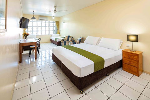 Hides Hotel - Sydney 4u 13
