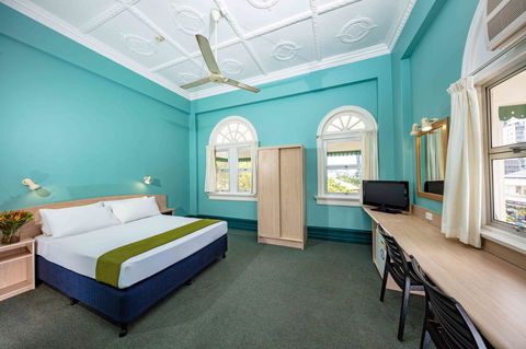 Hides Hotel - Sydney 4u 19
