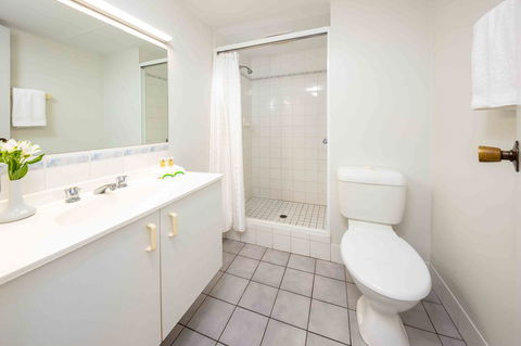 Hides Hotel - Sydney 4u 6