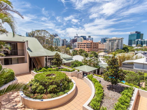 Spring Hill Mews Apartments - Sydney 4u 1