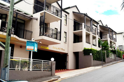 Spring Hill Mews Apartments - Sydney 4u 5