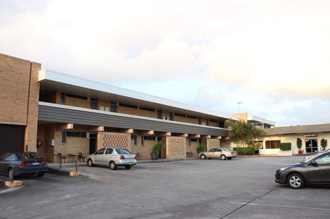Brighton Hotel - Sydney 4u 21