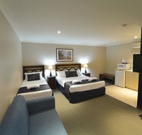 Wattle Grove Motel - Sydney 4u