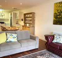 Wattle Terrace - Sydney 4u