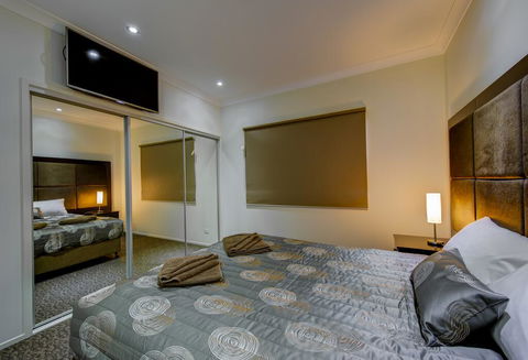 Western Downs Motor Inn - Sydney 4u 2