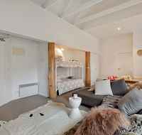 Whiskey Flat 2 - Sydney Resort