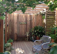 Whispering Pines Bed and Breakfast - Sydney 4u