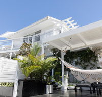 White Beach Cottage - Sydney 4u