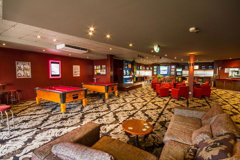 Wiley Park Hotel - Sydney 4u 1