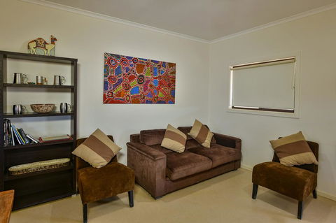 William Creek Camp Ground & Units - Sydney 4u 2