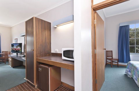 William Dutton Motel - Sydney 4u 2