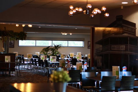 Windsor Castle Hotel - Sydney 4u 2