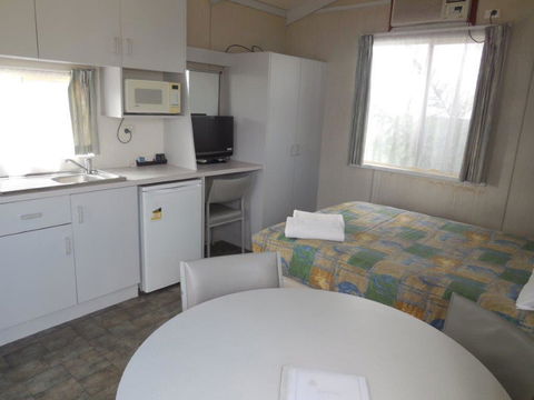 Wodonga Caravan & Cabin Park - Sydney 4u 2
