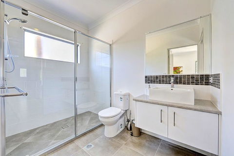 Woodgate Beach Houses - Sydney 4u 3