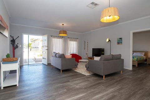 Xanadu - Aldinga Beach - Sydney 4u 3