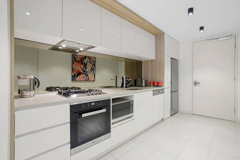 YARRA - YARRA Toorak Rd & Chapel St. Pool, Gym & Parking - Sydney 4u 3