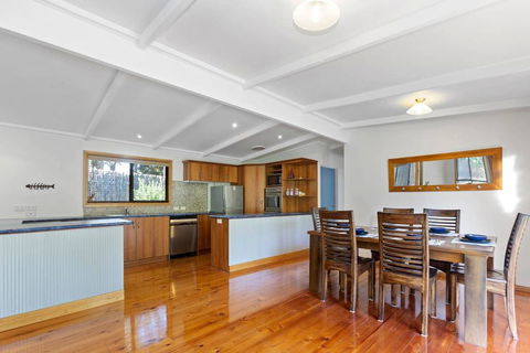 YARRABEE - The Perfect Getaway! - Sydney 4u 1