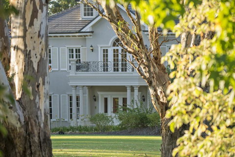 Yatahlia Manor Luxury Homestay - Sydney Resort 1