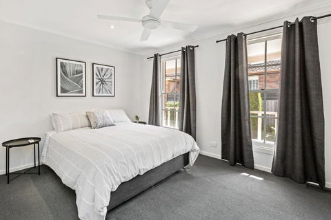 YIN-YANG - MOUNT ELIZA - Accommodation Sydney 1