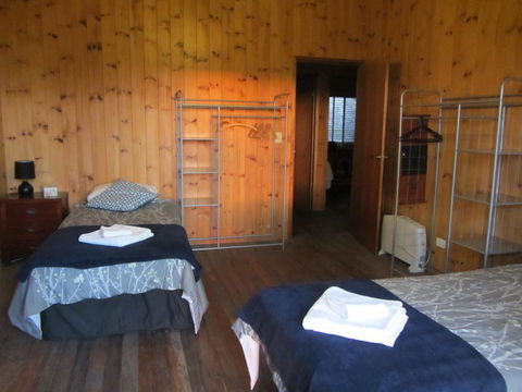 Yoga Retreat - Sydney 4u 2