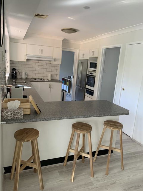 York Cosy Stays - Accommodation Sydney 3