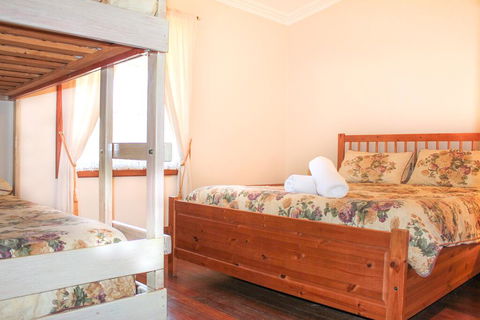 York Cottages And Burnley House - Sydney 4u 2