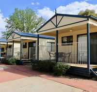Young Tourist Park - Sydney 4u