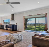 Your Luxury Escape - Paul's Farmhouse at Newrybar - Sydney 4u