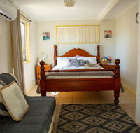Zen Escape Guest House - Sydney Resort