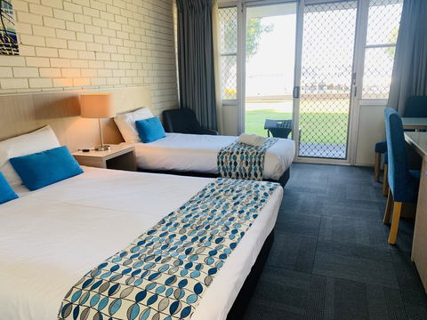 Zorba Waterfront Motel - Accommodation Sydney 2