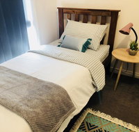 Haven Family dog freindly  close to Hospital Airport Bunnings - Accommodation Sydney