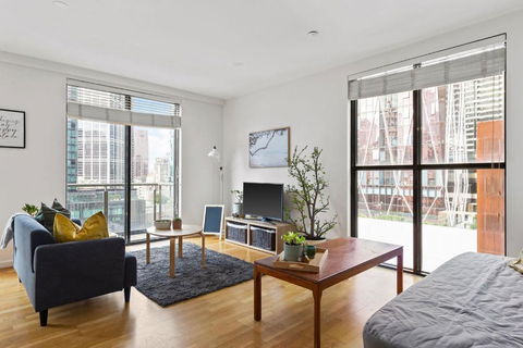 A 2BR Loft Near Melbourne Central FREE Parking - Sydney 4u 1