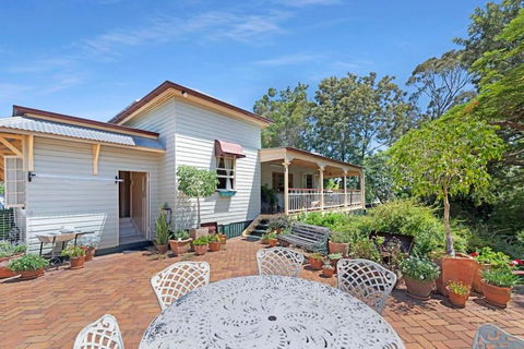 A Charming Queenslander - Accommodation Sydney 2
