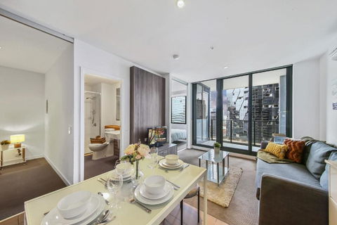 A Chic 2BR Home Near Southern Cross City Views - Sydney 4u 0