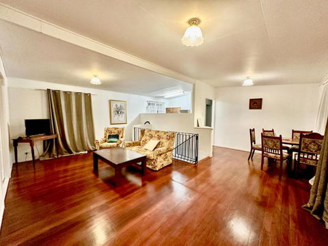 A Comfortable House Close To Westfield - Accommodation Sydney 0