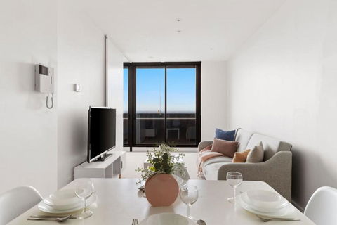 A Cozy 2BR Apt With Free WiFi In Prime Melbourne - Accommodation Sydney 0
