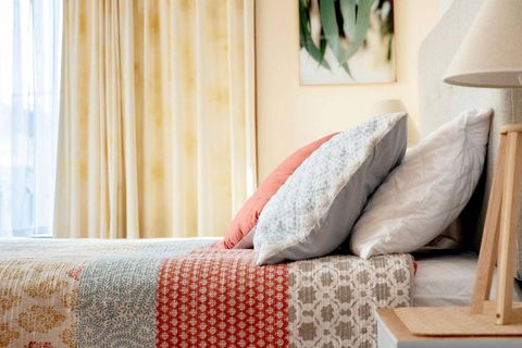 A Little Getaway - 17 Lawson St SWR - Accommodation Sydney 1