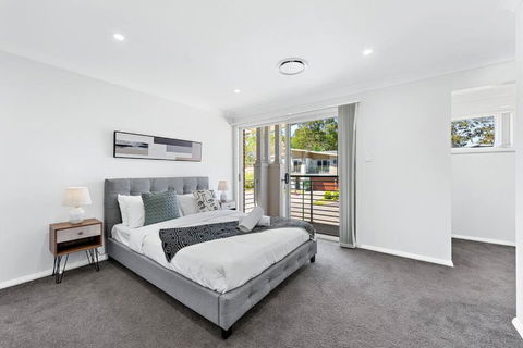 AirCabin - Norwest - Luxury Lovely - 4 Beds House - Accommodation Sydney 4