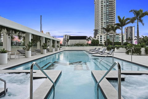 ALTITUDE Ocean Suites - SPECTACULAR, Unmatched Views & Luxury Accommodation - Accommodation Sydney 0