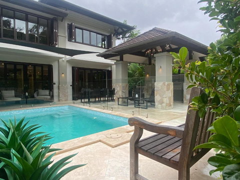 AQUA Beachfront Villa Port Douglas - Accommodation Sydney 3